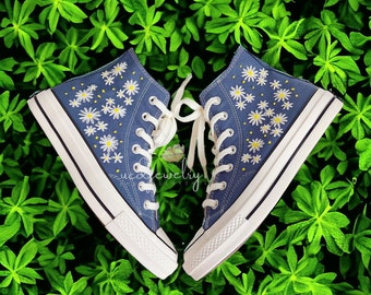 Custom Handmade Embroidery Sweet Daisy Flowers Canvas Shoes Chuck Taylor Personalized Embroidered Daisy Flowers Valentine Day Gifts For Her