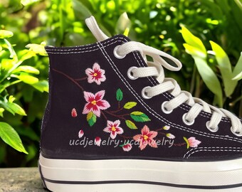 Custom Embroidery Sweet Peach Blossom Chuck Taylor Canvas Shoes Personalized Bridal Embroidered Flowers Sneaker Wedding Gifts For Her