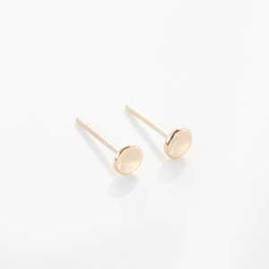 Tiny pebble 14k gold stud earrings, solid 14k gold, gift for her, small rose gold earrings, recycled, minimalist, post earrings Gold