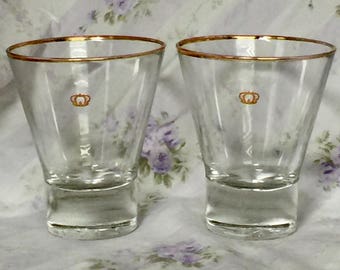 Set of Three Italian Crown Cocktail Glasses Lovely Detail