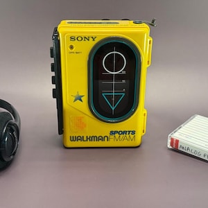 1986 SONY Sports WM-F45 Cassette Walkman RESTORED. Free mixtape and headphones included. Fully serviced, new belt, works perfectly,