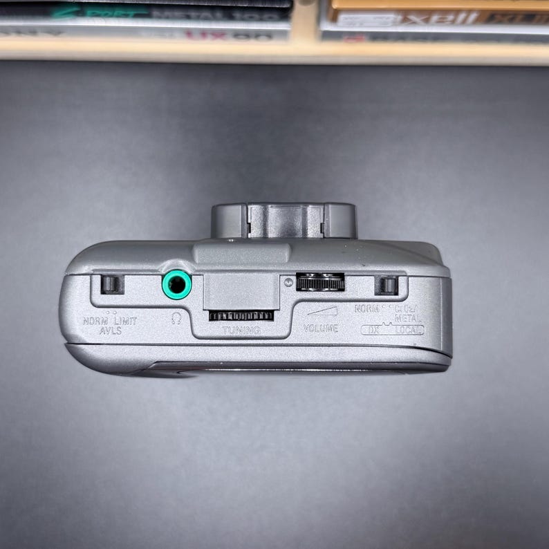 Nyrenoverad Sony WM-FX323 kassettspelare från 1996; Helt restaurerad: Gratis kassett + hörlurar bild 3