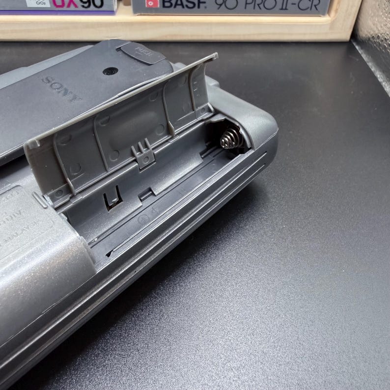 Nyrenoverad Sony WM-FX323 kassettspelare från 1996; Helt restaurerad: Gratis kassett + hörlurar bild 9