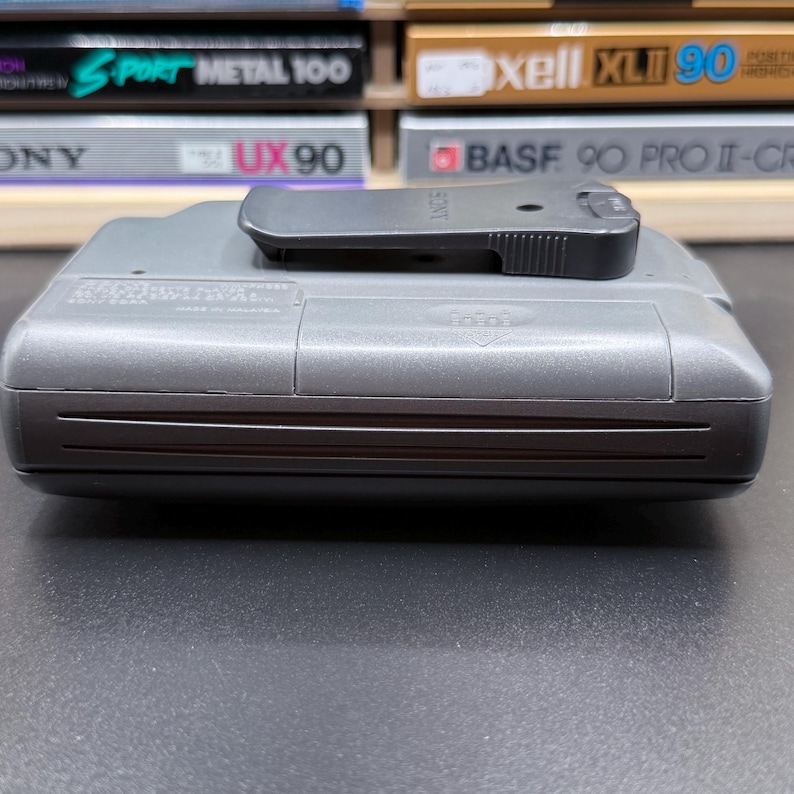 Nyrenoverad Sony WM-FX323 kassettspelare från 1996; Helt restaurerad: Gratis kassett + hörlurar bild 6