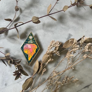 Tessera Oracle : The Iceberg - un talisman et une amulette en émail dur pour la divination et la voyance