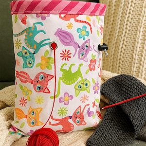 Bright Cats Yarn Project Bag – Handmade Drawstring Crochet & Knitting Tote – Eco-Friendly with Yarn Feed Grommet