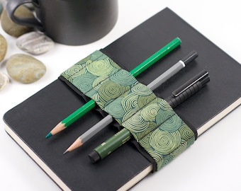 Journal Bandolier // vertigreen // (a better pencil case, journal pen holder, book strap, pen loop, pencil roll, pen bandolier)