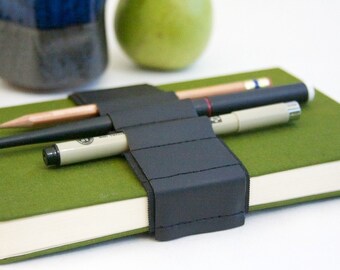 Journal Bandolier // black leather // (a better pencil case, journal pen holder, book strap, pen loop, pencil roll, pen bandolier)