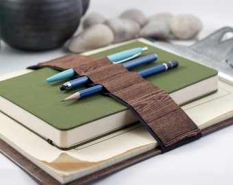 Lápiz caja alternativa // grano de madera // (un mejor estuche de lápiz, soporte de pluma de diario, correa de libro, lazo de pluma, rollo de lápiz, bandopero de pluma)