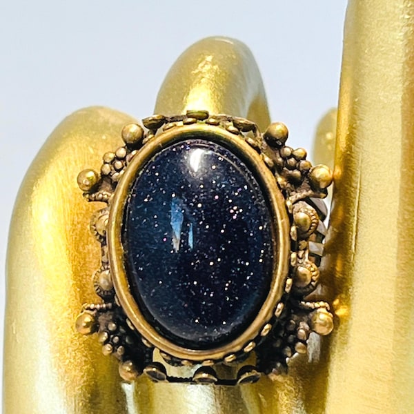 Anillo vintage de latón Jan Michaels San Francisco / Anillo celestial con piedra dorada azul / Joyería artesanal ajustable / Estilo bohemio chic de los años 80 y 90
