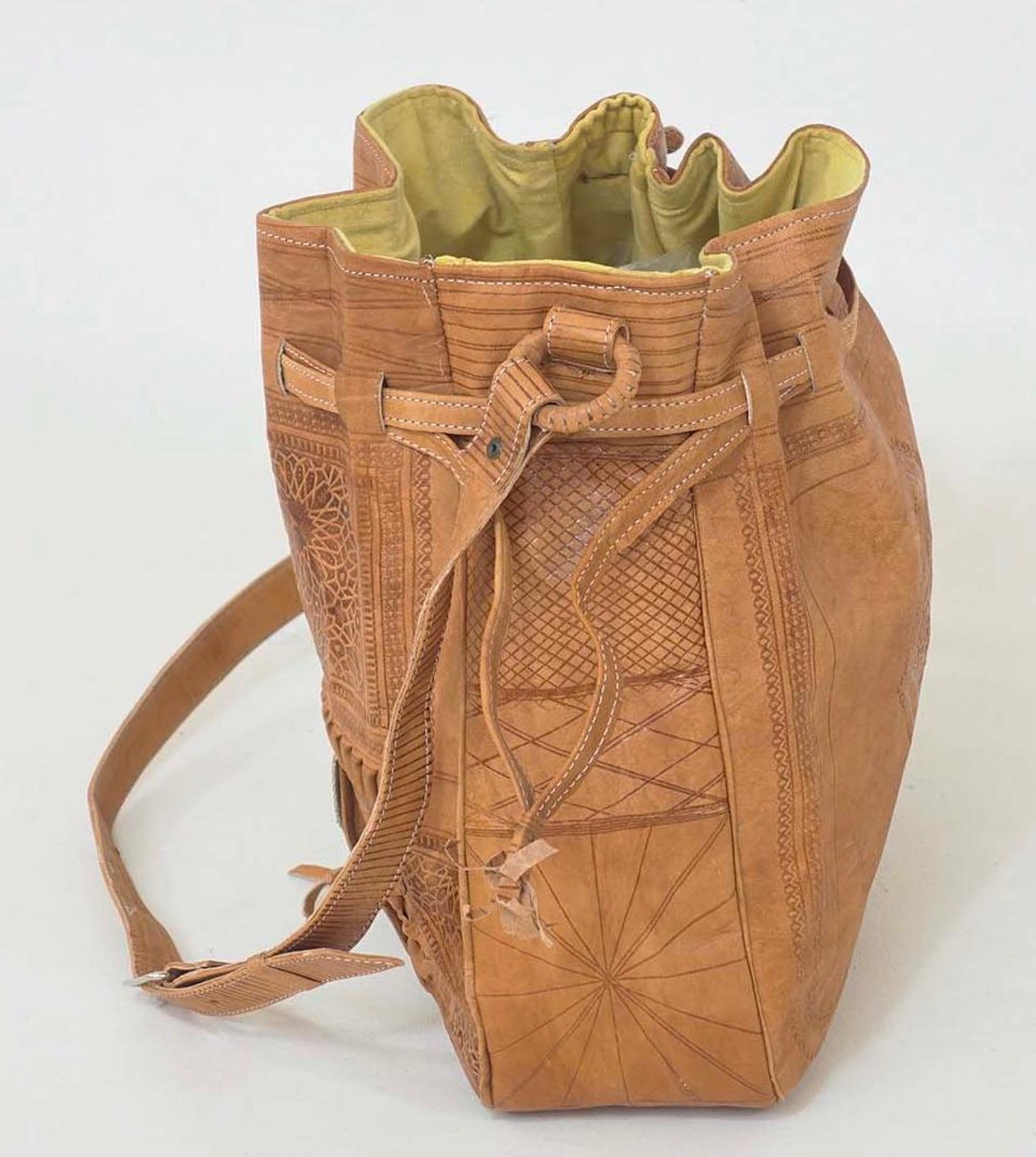 Handmade Moroccan Leather Shoulder Bag - Boho Bucket Crossbody Purse — view 2