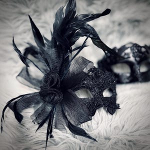 Black Men's or Women Masquerade Party Masks , Women Venetian Mask , Men's Eye mask For Halloween , Wedding Ball Costume , Mardi Gras Lady Large Feather