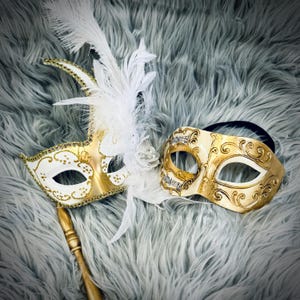 Gold Men or Women Masquerade Masks , Men&#39;s Venetian Eye Masks, Women Wedding Party Mask with Stick or Elastic Band For Mardi Gras Halloween