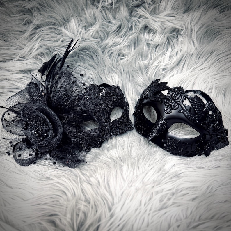 Black Men's or Women Masquerade Party Masks , Women Venetian Mask , Men's Eye mask For Halloween , Wedding Ball Costume , Mardi Gras Couple Mask