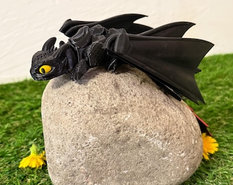 Toothless Dragon Toy, Articulated Dragon Figurine, 3D Printed Poseable Fantasy Decor, Inspired by How to Train Your Dragon