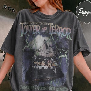 Vintage Disney Tower of Terror comfortkleuren shirt, Mickey & Friends Hollywood Tower-T-shirt, Twilight Zone Disney Ride-shirt, spookachtige Halloween