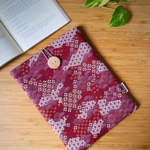 Japanese pattern book sleeve, handmade padded fabric book cover, red patchwork print, gift for readers