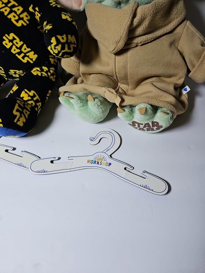 Lote de 2 peluches Build-A-Bear: El Niño, Grogu, Baby Yoda y Oso de Star Wars. imagen 4