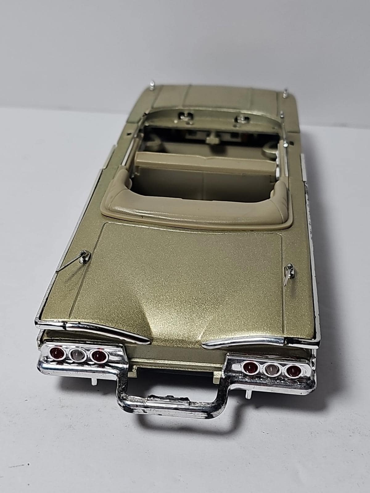 VHTF Jada Toys Street Low Lowrider 1960 Chevy Impala Gold 1:24