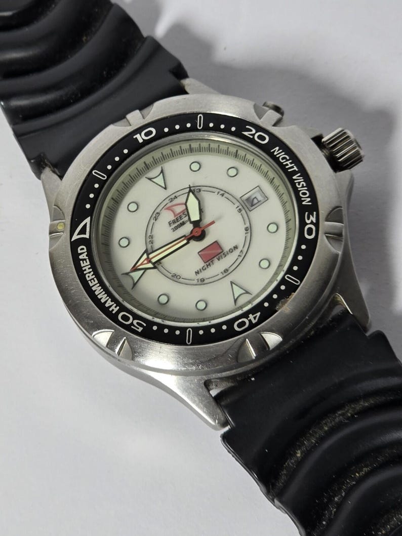 Freestyle Hammerhead Men Diver Night Vision Silver Tone Quartz Watch New Battery image 1