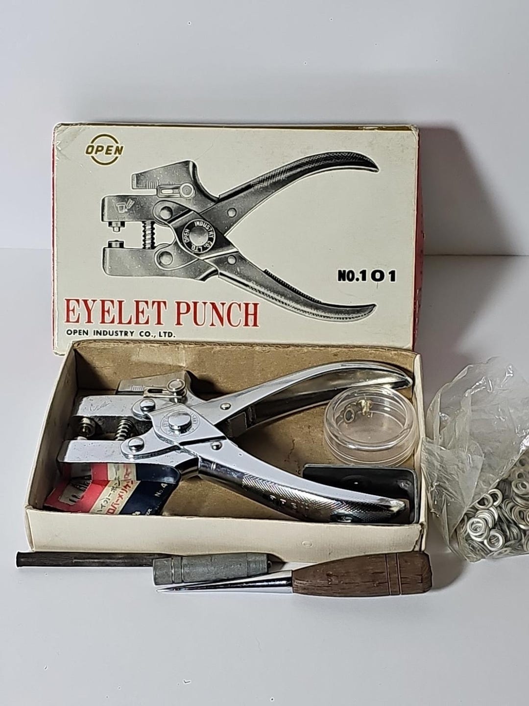 Eyelt Box Vintage Eyelet Punch Grommet Tool in Original Box Open Industry Co. Ltd ...
