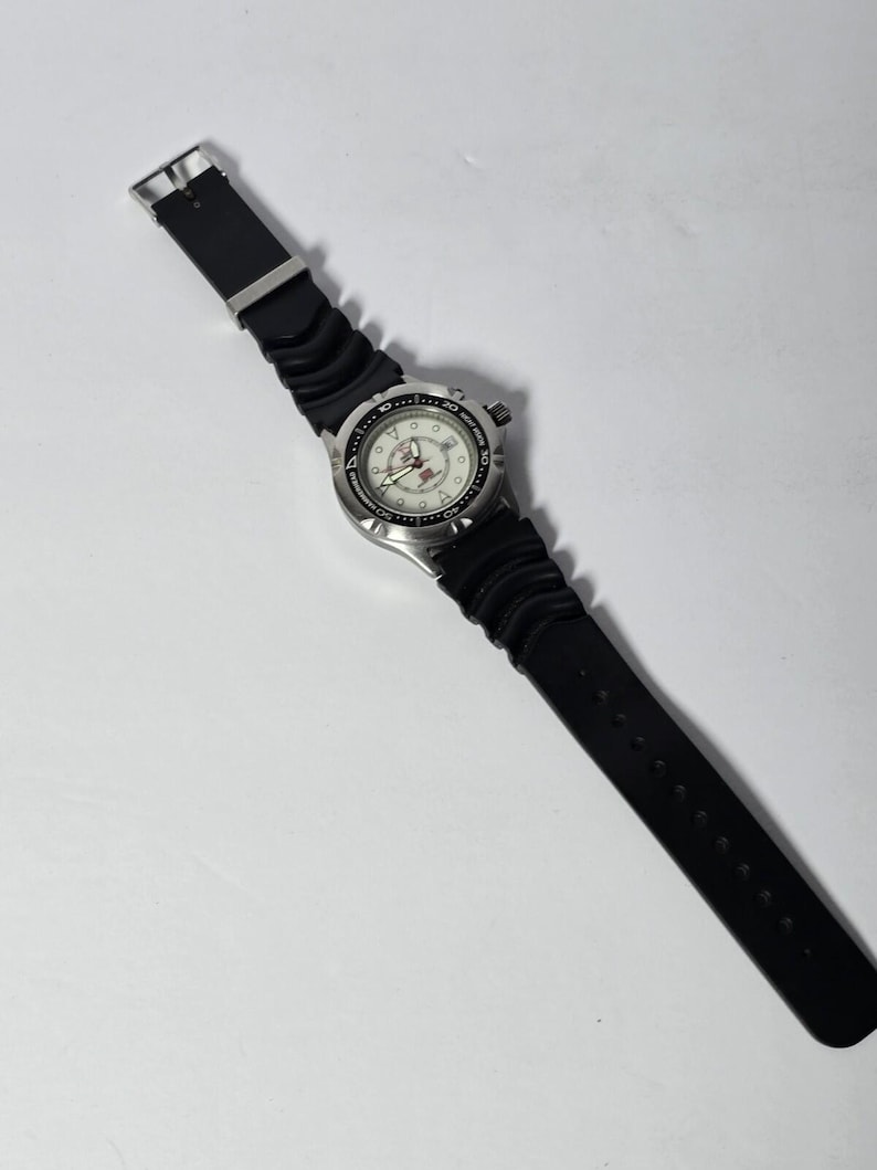 Freestyle Hammerhead Men Diver Night Vision Silver Tone Quartz Watch New Battery image 2