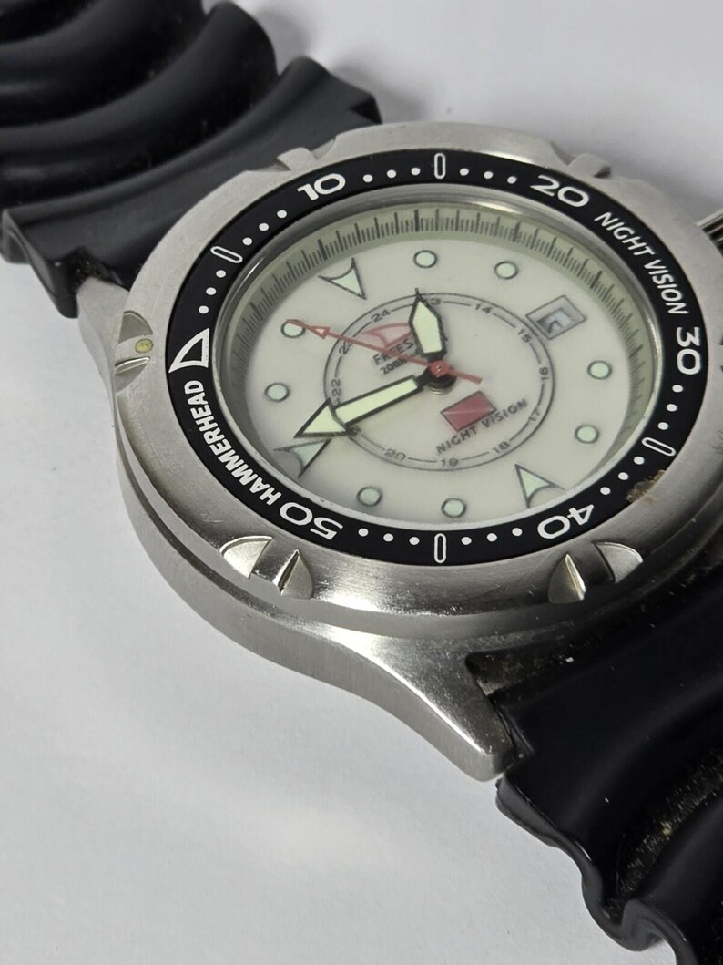 Freestyle Hammerhead Men Diver Night Vision Silver Tone Quartz Watch New Battery image 3