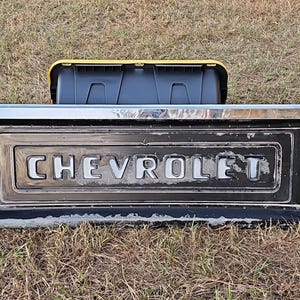 Original 1954-1987 Chevrolet Stepside 3100 Apache C10 4X4 Tailgate GM 14026349
