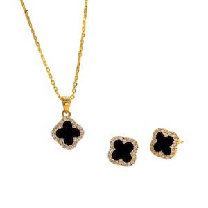 Gold Black Clover Jewelry Set – Dainty Pendant Necklace & Stud Earrings – Elegant Lucky Charm Set with CZ Accents – Gift for Her