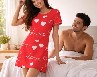 Valentine Hearts & Love Women's Loose Short-Sleeve Nightgown