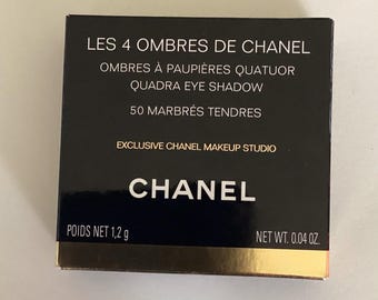 Paleta de sombras de ojos Chanel Les 4 Ombres Quadra vintage, 50 tonos mármol delicados, sin usar y en su embalaje original.