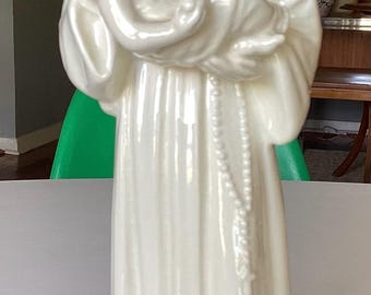 Figura religiosa de cerámica antigua de San Antonio de Padua, Alemania.