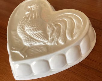 Vintage White Ceramic Heart-Shaped Rooster Kitchen Mold Ready to Hang