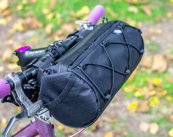X-Pac VX21 Handlebar Bike Bag: Water-Resistant Burrito Style