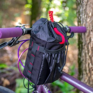 Handlebar Feed Bag - One-Hand Access for Bikepacking & Cycling. Bike Bag, Lenkertasche. Durable Cordura, Black with Red Accent.