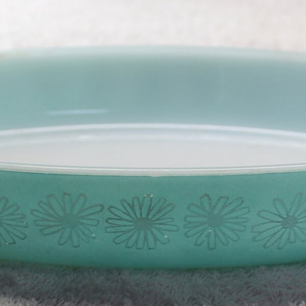 Nestle's Turquoise Daisy Oven Dish - Pyrex