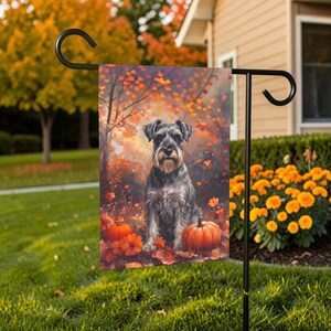 Schnauzer de otoño con calabazas Bandera de jardín de otoño