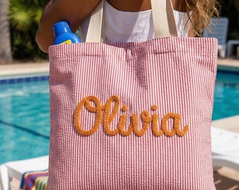 Custom Seersucker Beach-draagtas | Geborduurde gestreepte zomertas, cadeau bruidsmeisje