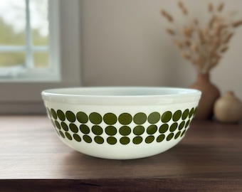 Vintage Pyrex Green Polka Dot 4 Quart Mixing Bowl, Mid Century Modern Kitchen Decor