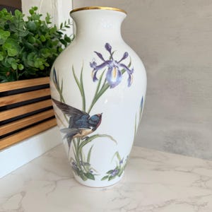 Meadowland Bird Vase - Etsy