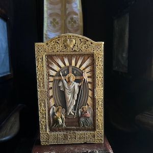 Resurrection of Christ Icon – Hand-Carved Oak with Gilded Detailing | Catholic Religious Wall Art | 31×19 cm / 12.2×7.5 in