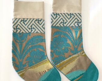 French Country Christmas Vintage & Antique Bordado Silk Patchwork Christmas Stocking, único en su clase