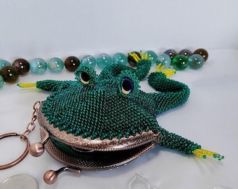 Frog Treasure Keeper – Handcrafted Beaded Coin Purse with Clasp
