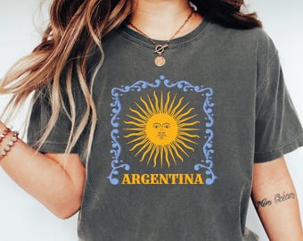 Argentina T-Shirt , Vintage Argentina Flag Tee, Argentinian Pride T-Shirt, Comfort Colors, Gift for Travelers