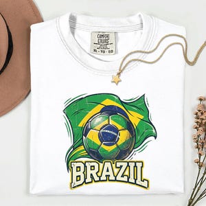 Camiseta de Futebol do Brasil | Camiseta de Viagem Vintage Comfort Colors® White