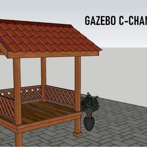 Peut inclure: Un gazebo en bois avec un toit en tuiles rouges et des panneaux latéraux en treillis. Le gazebo a une forme rectangulaire et est soutenu par quatre poteaux en bois. Le texte "GAZEBO C-CHANNEL" est affiché en noir.