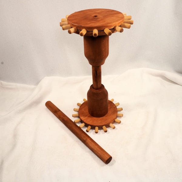 Karmantyúfa is a traditional Hungarian wooden weaving tool, 11 & 15" Weaving Height, Sleeve and Bag Loom