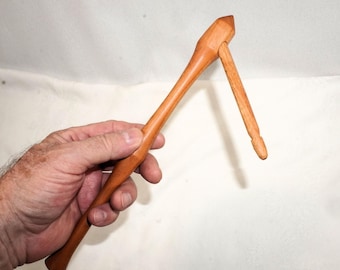 Horná Súča: The Hooked Stick, Druganie. Bast Hand Spindle from the Slovakian Ethnographic Archives