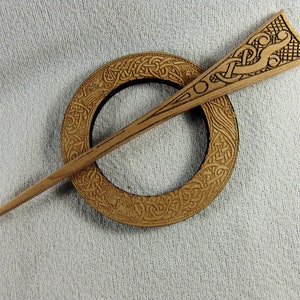 Annular Brooch: Shawl Pin