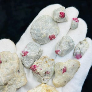 Afghanistan Ruby Specimens: 190 Grams, 10 Pieces
